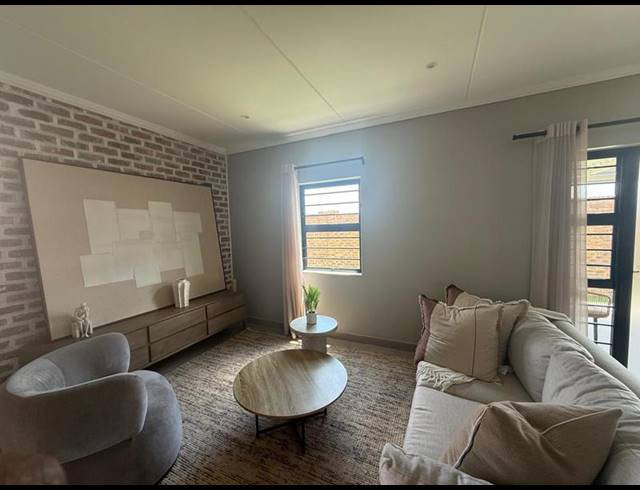 3 BEDROOM TOWNHOUSE FOR SALE IN LION PRIDE